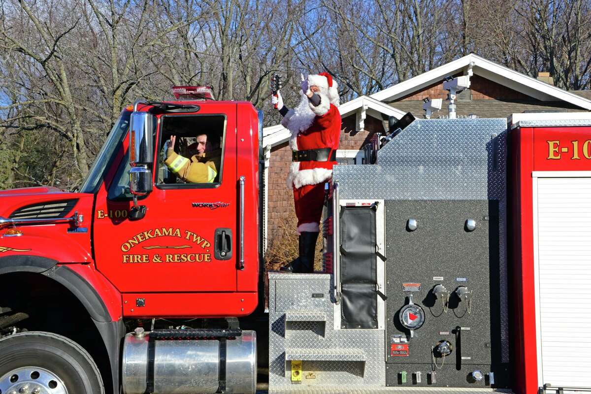 Santa and Mrs. Claus return to Onekama on Dec. 3