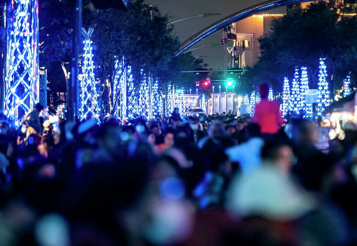 The 34th annual Uptown Holiday Lighting event will be 4-7 p.m. Thursday, Nov. 24 on Post Oak Boulevard between San Felipe and Westheimer.