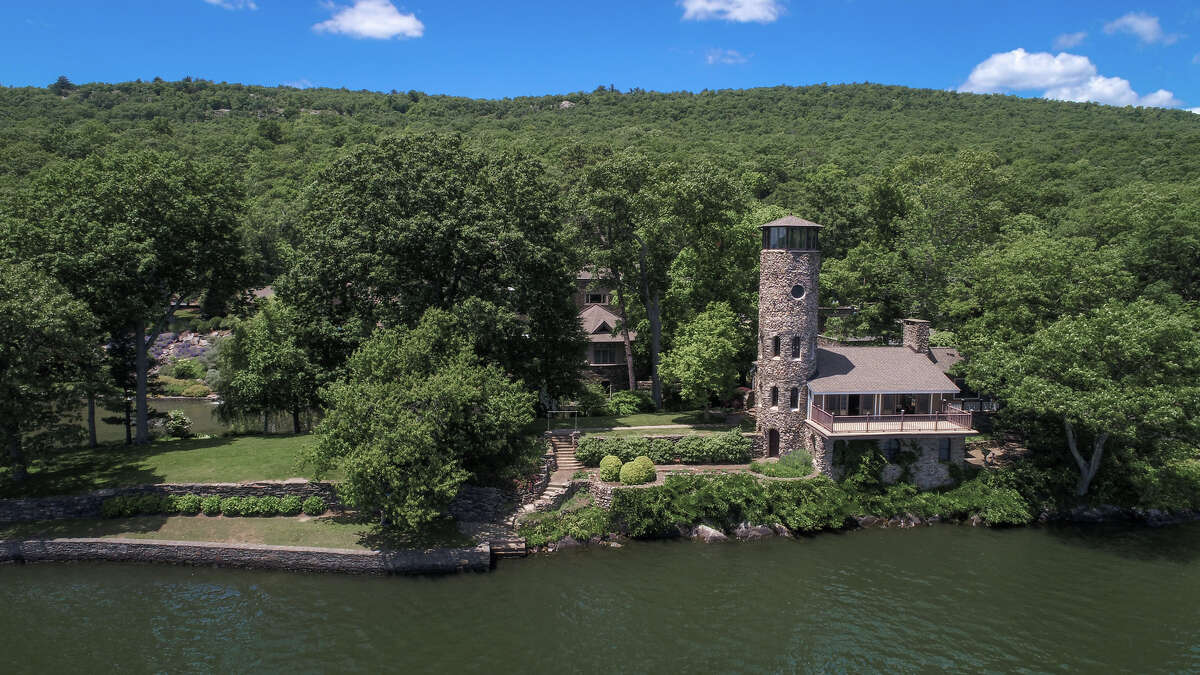 Live Like a Yankee at Derek Jeter's Hudson Valley Castle