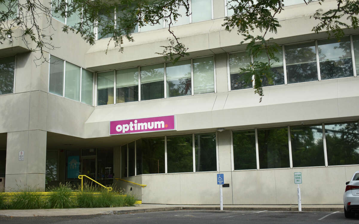 Optimum opens new, local retail location