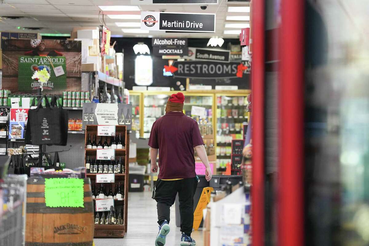 Story photo for Inflation pushes the party back home.