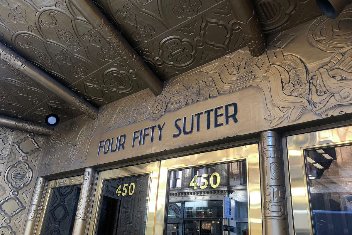 A view of the entrance to 450 Sutter St. in downtown San Francisco.