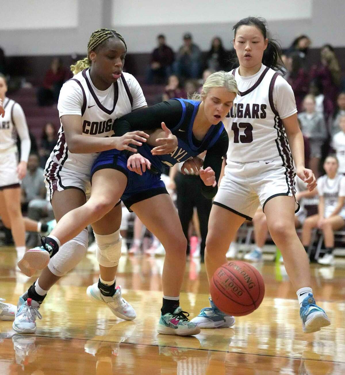 Cinco Ranch holds off Katy Taylor to remain undefeated