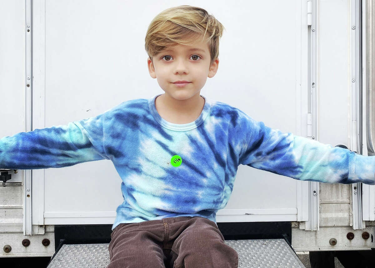 Beckett Dollard was excited to have his own trailer on the set of Netflix's "The Noel Diary." 
