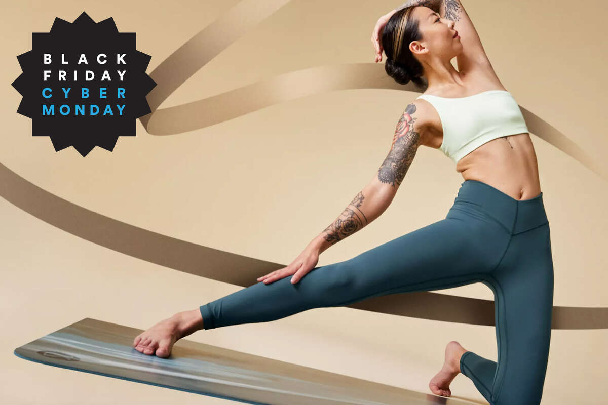 Check out the best lululemon Black Friday specials 