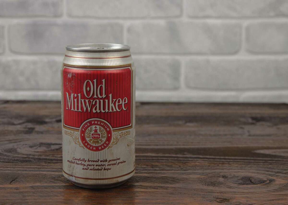 #25. Old Milwaukee Beer - Average rating: 2.39 (593 votes) - Ranking: Ranked #30,688 - Type: American Adjunct Lager - ABV: 4.6% - Brewery: Pabst Brewing Company - Location: Texas, United States Old Milwaukee's lightness and heavy carbonation have some critics. Nevertheless, it won medals at the Great American Beer Festival six times since 1997.