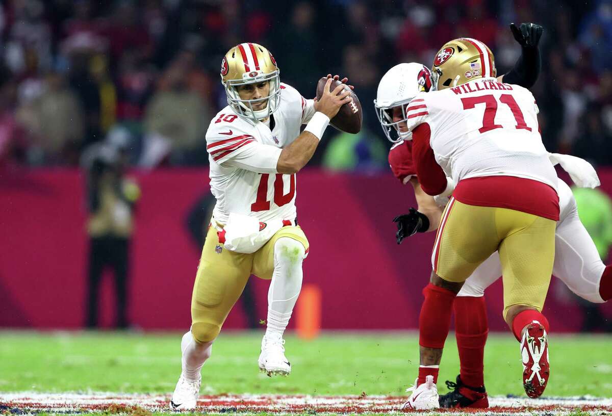 San Francisco 49ers 38-10 Arizona Cardinals: Jimmy Garoppolo