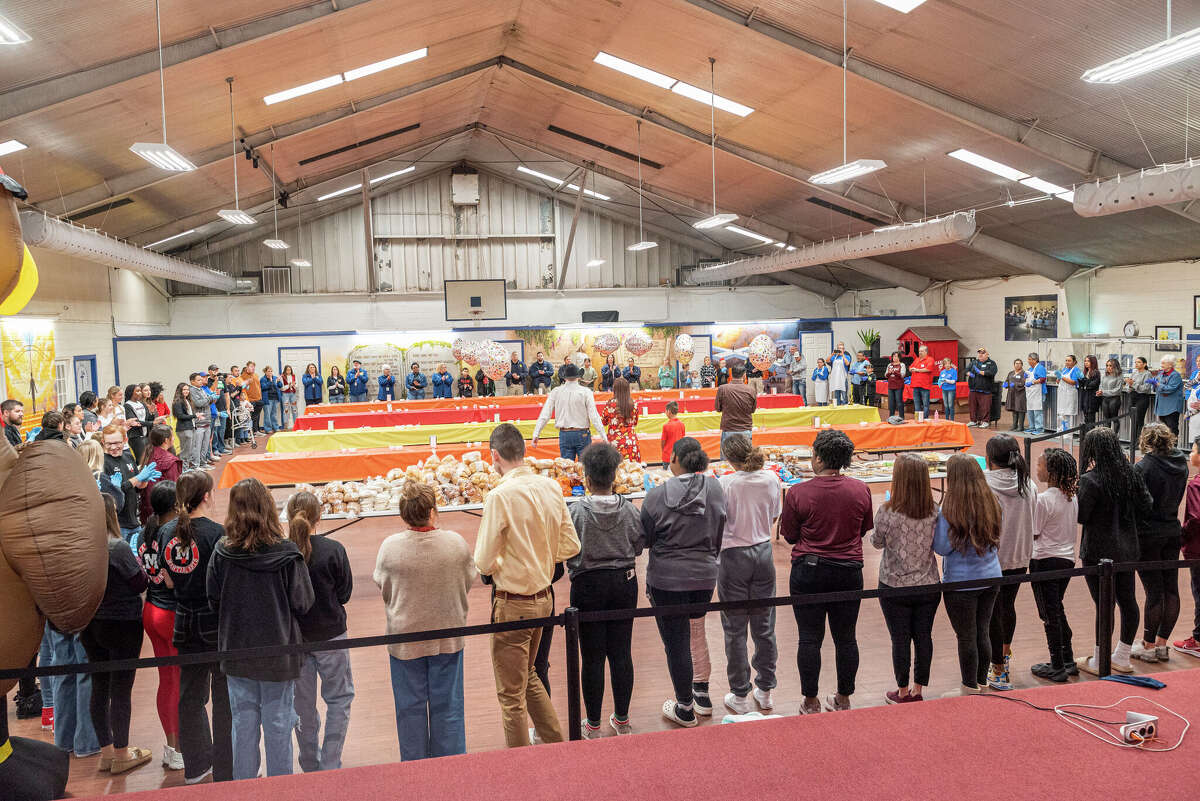 Midland Soup Kitchen Ministry holds annual Thanksgiving Lunch