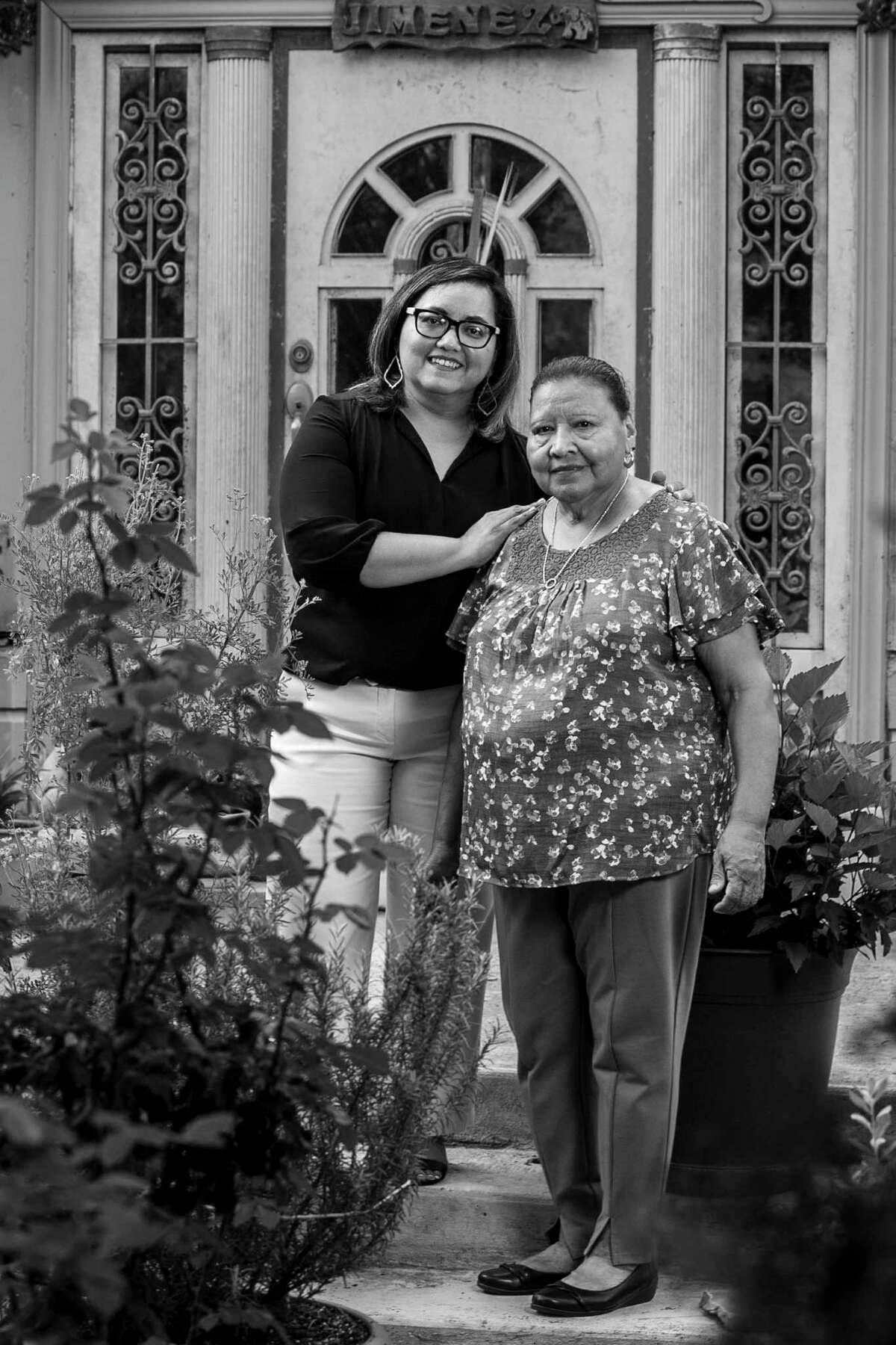 Maria Lee, left, with her mother, Maria D. Jimenez, at her parent’s home in San Antonio. Lee is an insurance broker, but she does much more than sell health plans. She helps people navigate the maze of the healthcare industry and find affordable coverage.