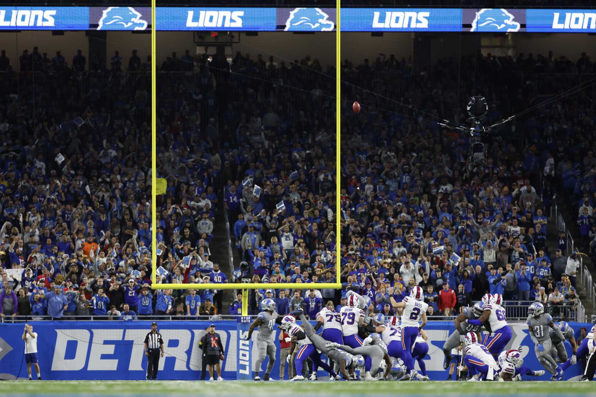 Lions host Bills for Thanksgiving game 