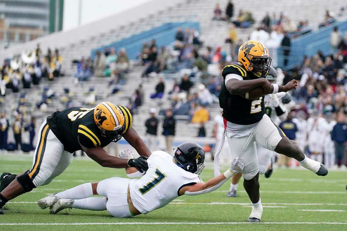 Fort Bend Marshall routs Lake Creek, advances to regional final