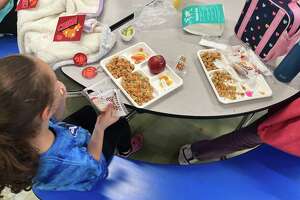 Proposal would end 30-minute required lunch break for CT teachers