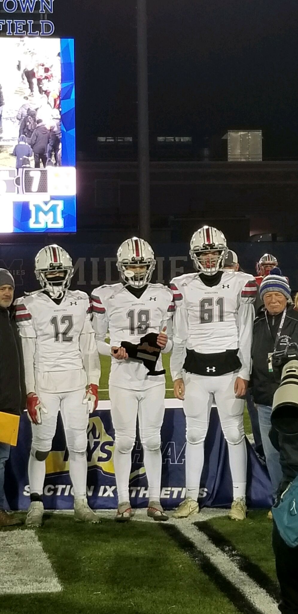 Somers scores a huge football win over Niskayuna in the Class A state