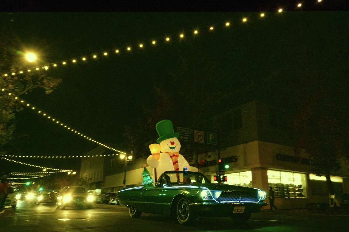 Bay Area lights up for the holidays ‘You can’t Amazon Prime a festival’