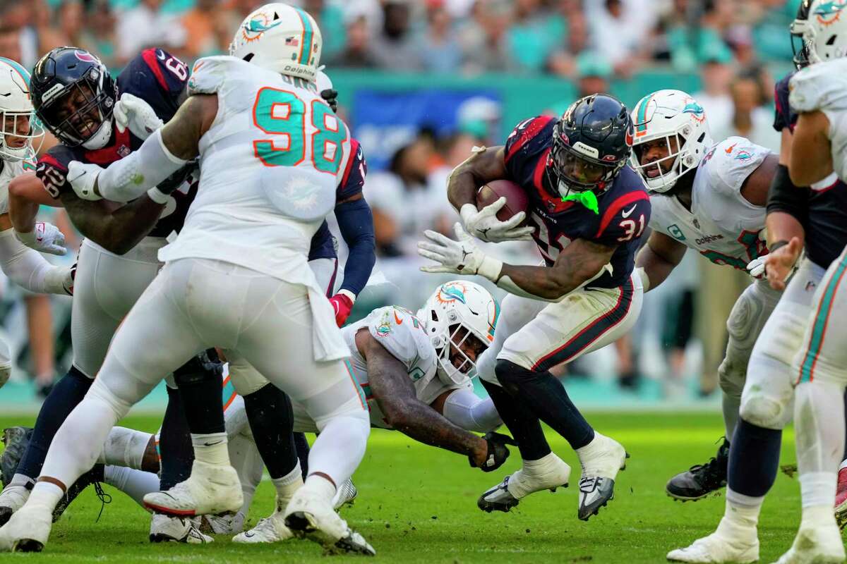 Houston Texans running back Dameon Pierce rumbled for 30 yards on just five  rushing attempts, and was the driving force behind the first touchdown  drive of the game.