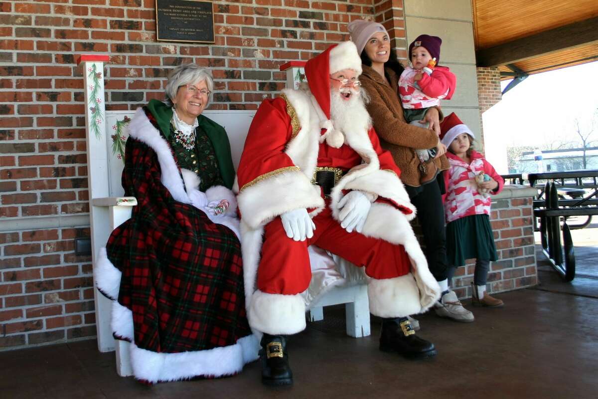 The annual Evergreen Festival in downtown Reed City kicked off the holiday season this past weekend with a holiday decorating contest, a lighted parade and visits with Santa and his reindeer.