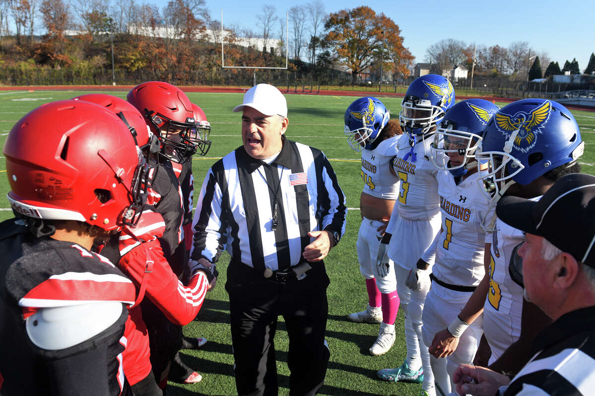 Scores from the 2022 Thanksgiving Day high school football games