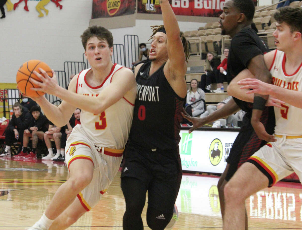 Ferris men and women basketball games with Davenport on Saturday have been rescheduled to avoid conflicts with Saturday's FSU at Grand Valley national quarterfinal game.