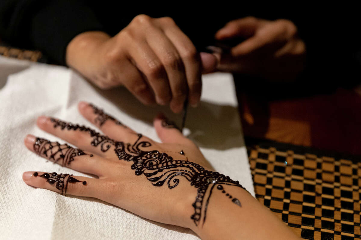 Modern Henna Tattoos for the Bride  Arabia Weddings