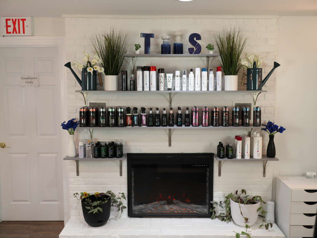 Womanowned Twisted Scissors Salon to open doors in Ballston
