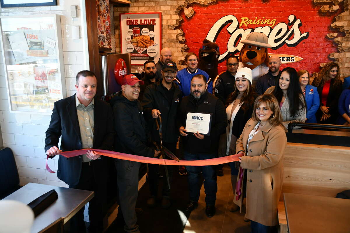 Raising Cane's opens second Midland location