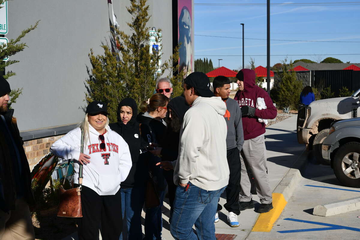 Raising Cane's opens second Midland location