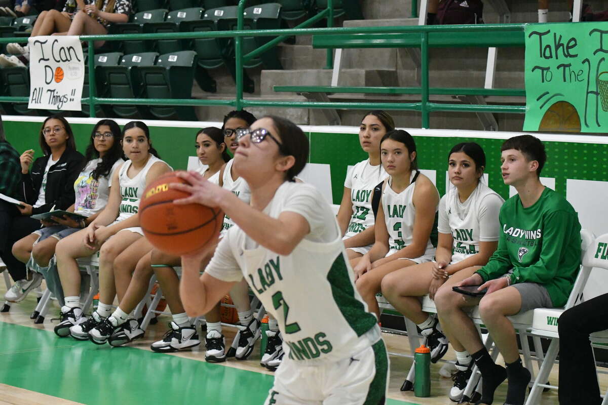 Floydada Whirlwinds breeze on past Lubbock Roosevelt Eagles in double