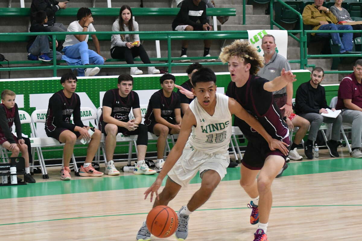 Floydada Whirlwinds breeze on past Lubbock Roosevelt Eagles in double