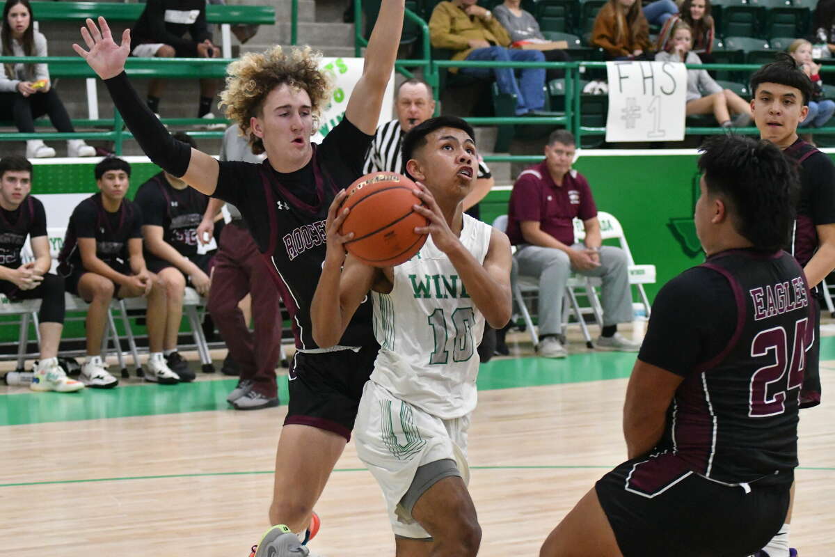 Floydada Whirlwinds breeze on past Lubbock Roosevelt Eagles in double