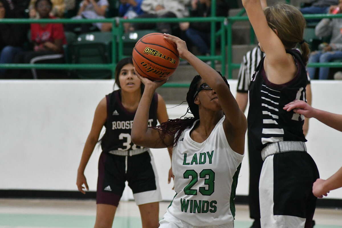 Floydada Whirlwinds breeze on past Lubbock Roosevelt Eagles in double ...