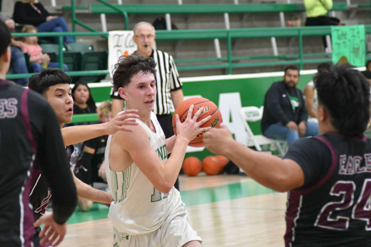 Floydada Whirlwinds breeze on past Lubbock Roosevelt Eagles in double ...