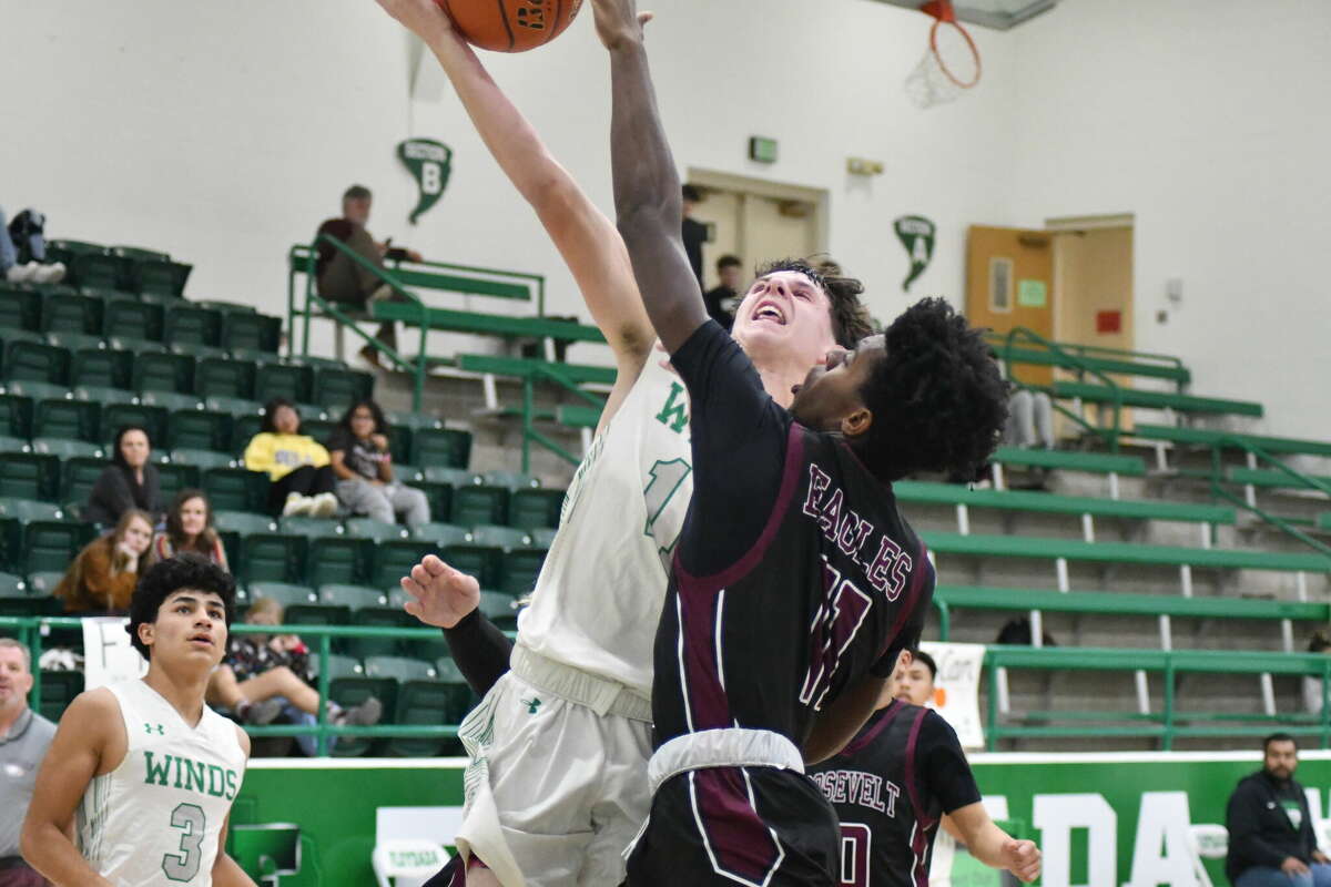 Floydada Whirlwinds breeze on past Lubbock Roosevelt Eagles in double ...