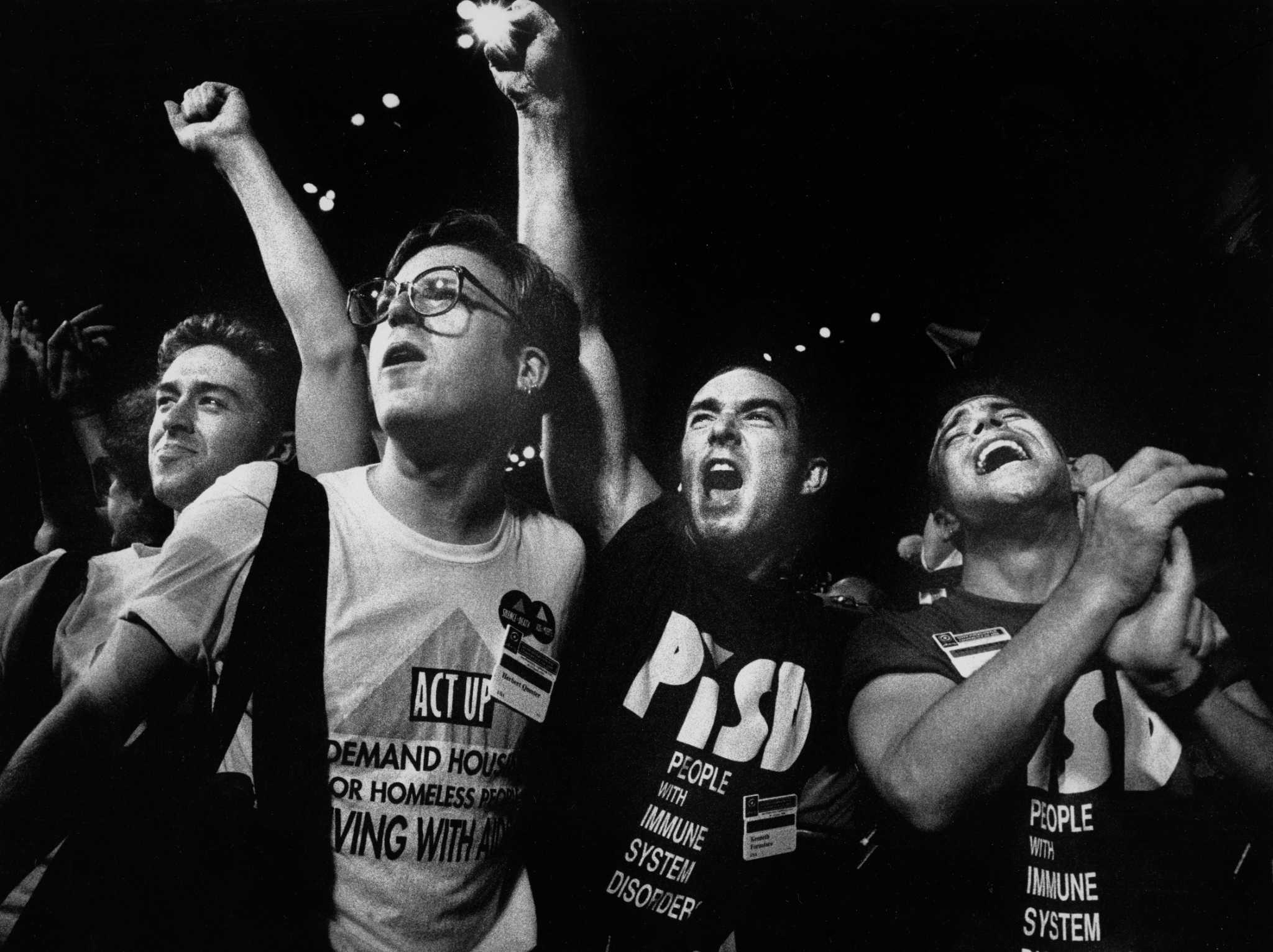 Powerful photos show San Francisco's fight against AIDS epidemic