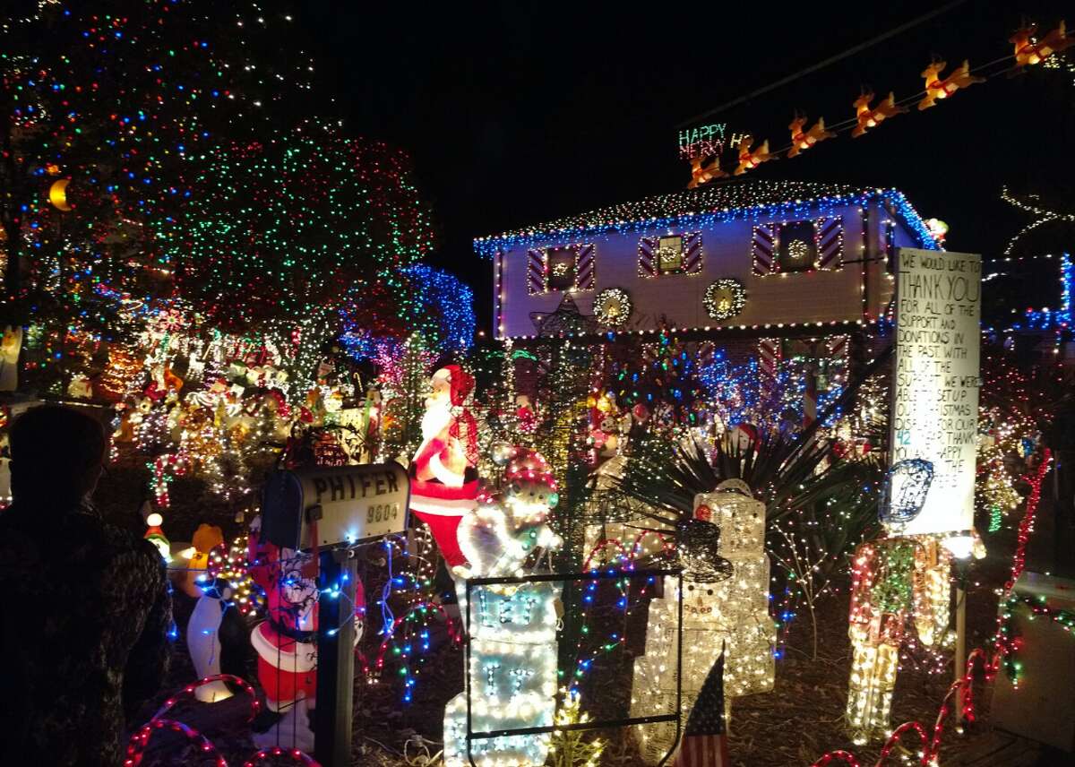 25 overthetop Christmas displays from across America