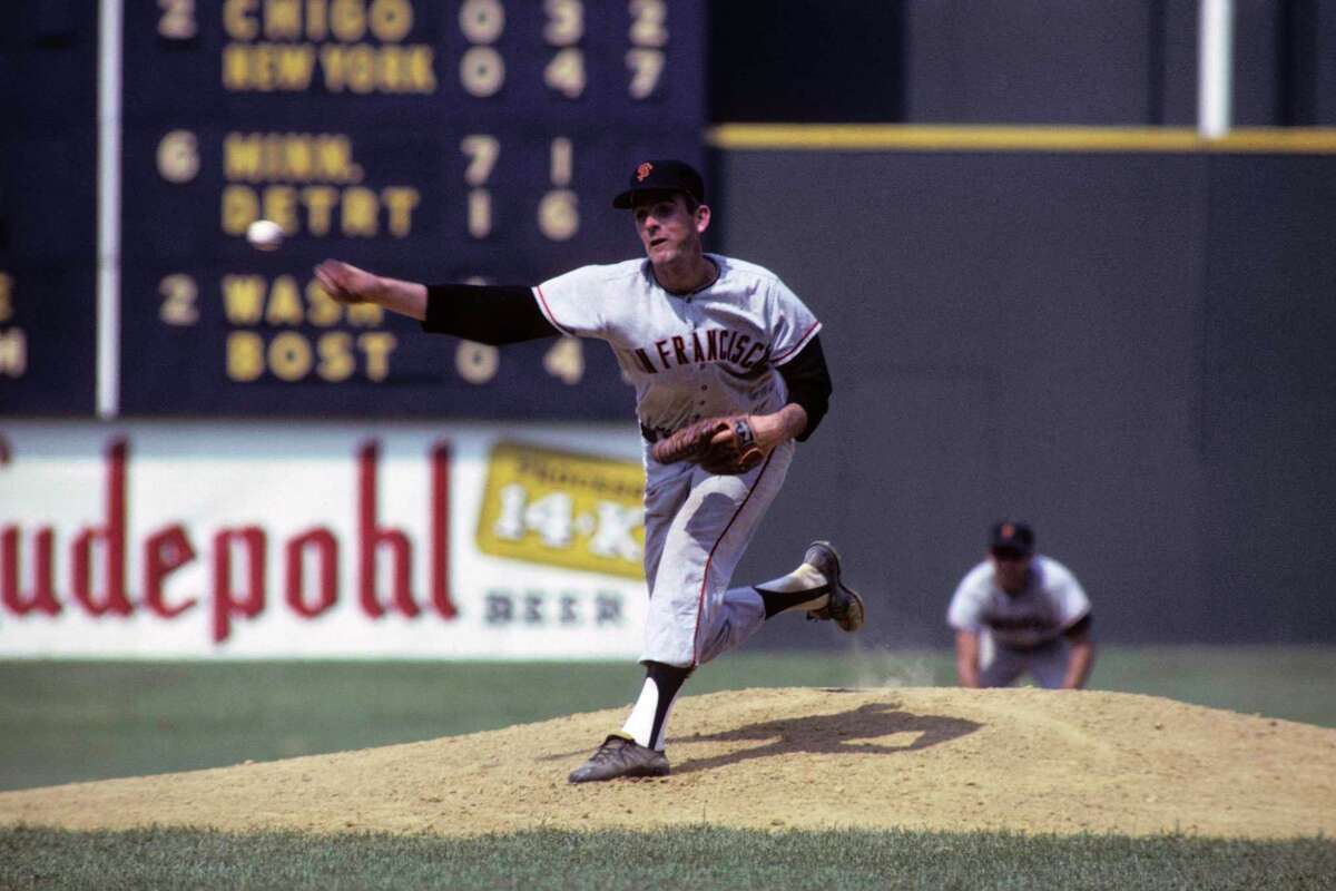 Gaylord Perry, MLB’s Spitball Artist And Hall Of Fame Pitcher, Dead At 84