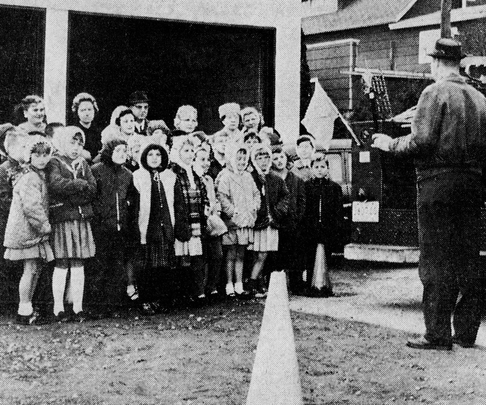 Robbers escape from Kaleva lumber, service station, 60 years ago