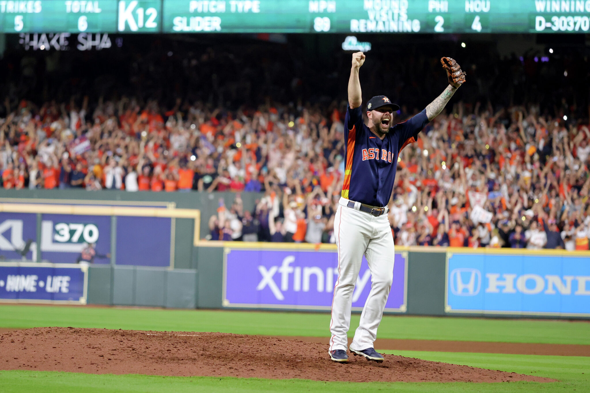 Houston stands strong as Astros capture 1st World Series title