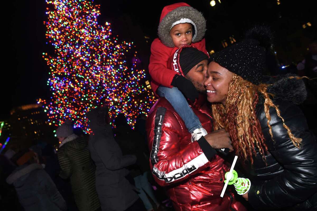 New Haven Christmas tree lighting set for tonight on Green