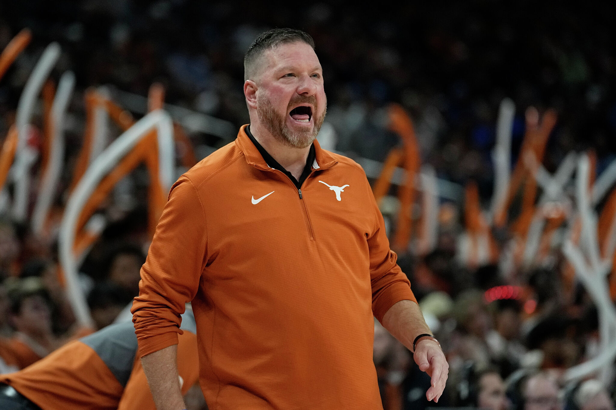 Chris Beard fired as Texas Longhorns basketball coach by school