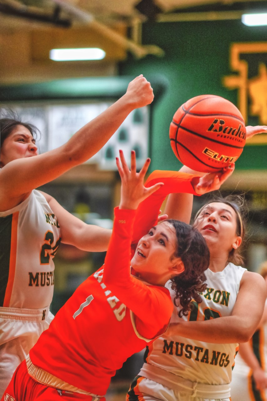 Local teams open up Border Olympics with wins