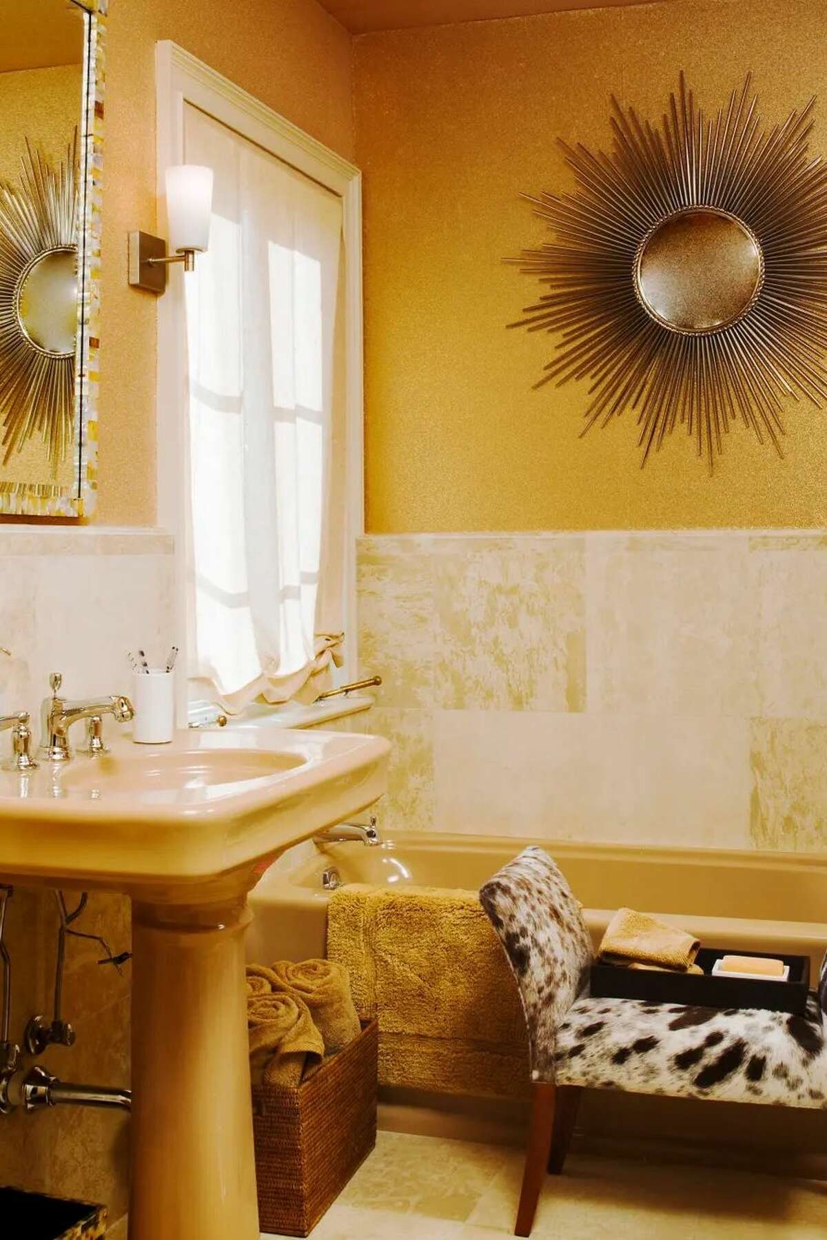 20 Brilliant Bathroom Lighting Ideas for Every Style | CT Post