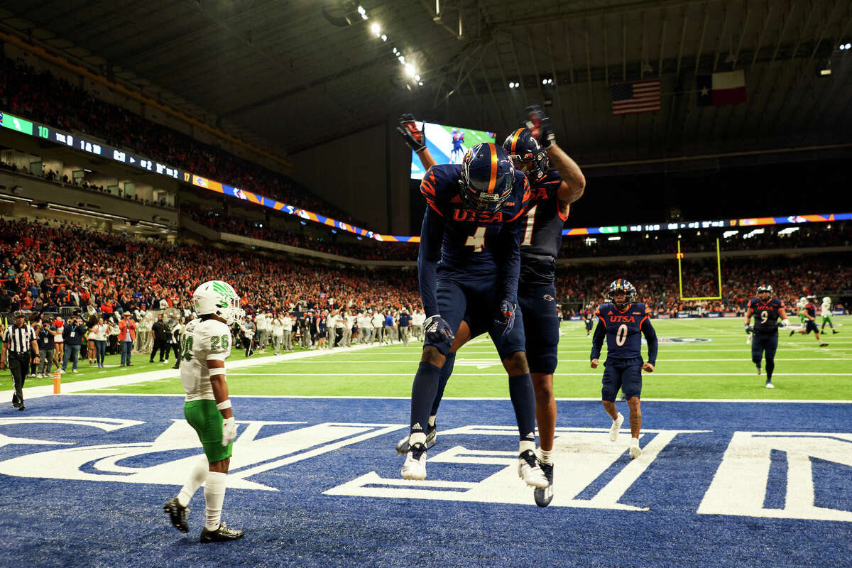 Zakhari Franklin celebrates during the first half of the Conference USA Championship game.