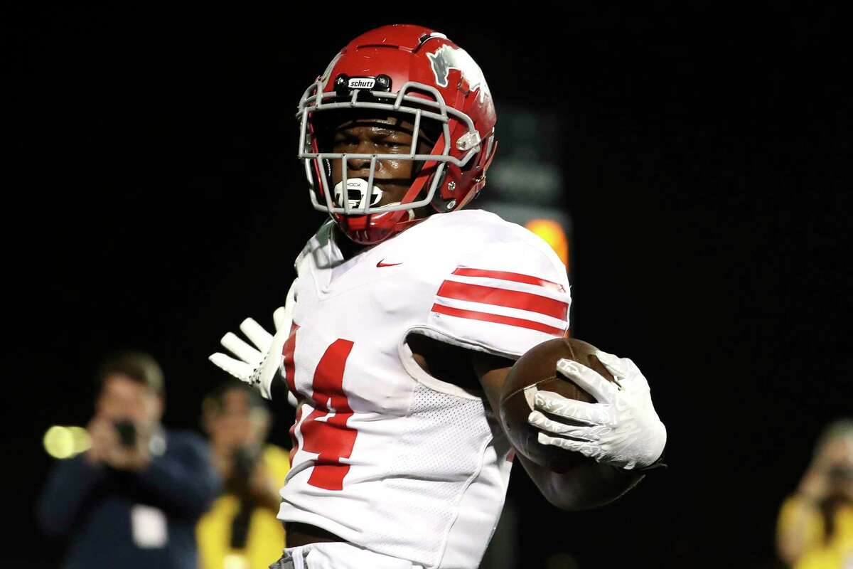 North Shore Mustangs advance to state semifinals