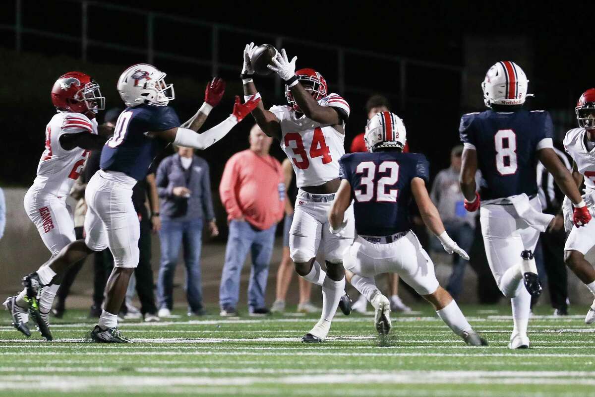 North Shore Mustangs advance to state semifinals