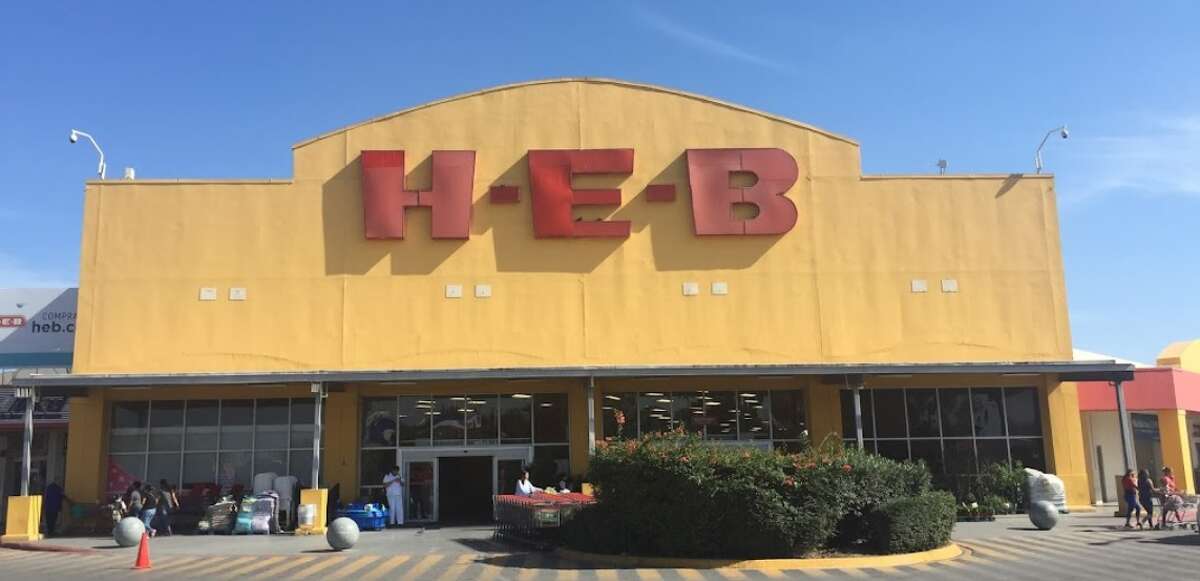 Pictured is the H-E-B in Nuevo Laredo at Av. Reforma 4400. 