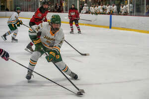 Tough start: Dow hockey loses big to Marquette, slips to 0-3-0
