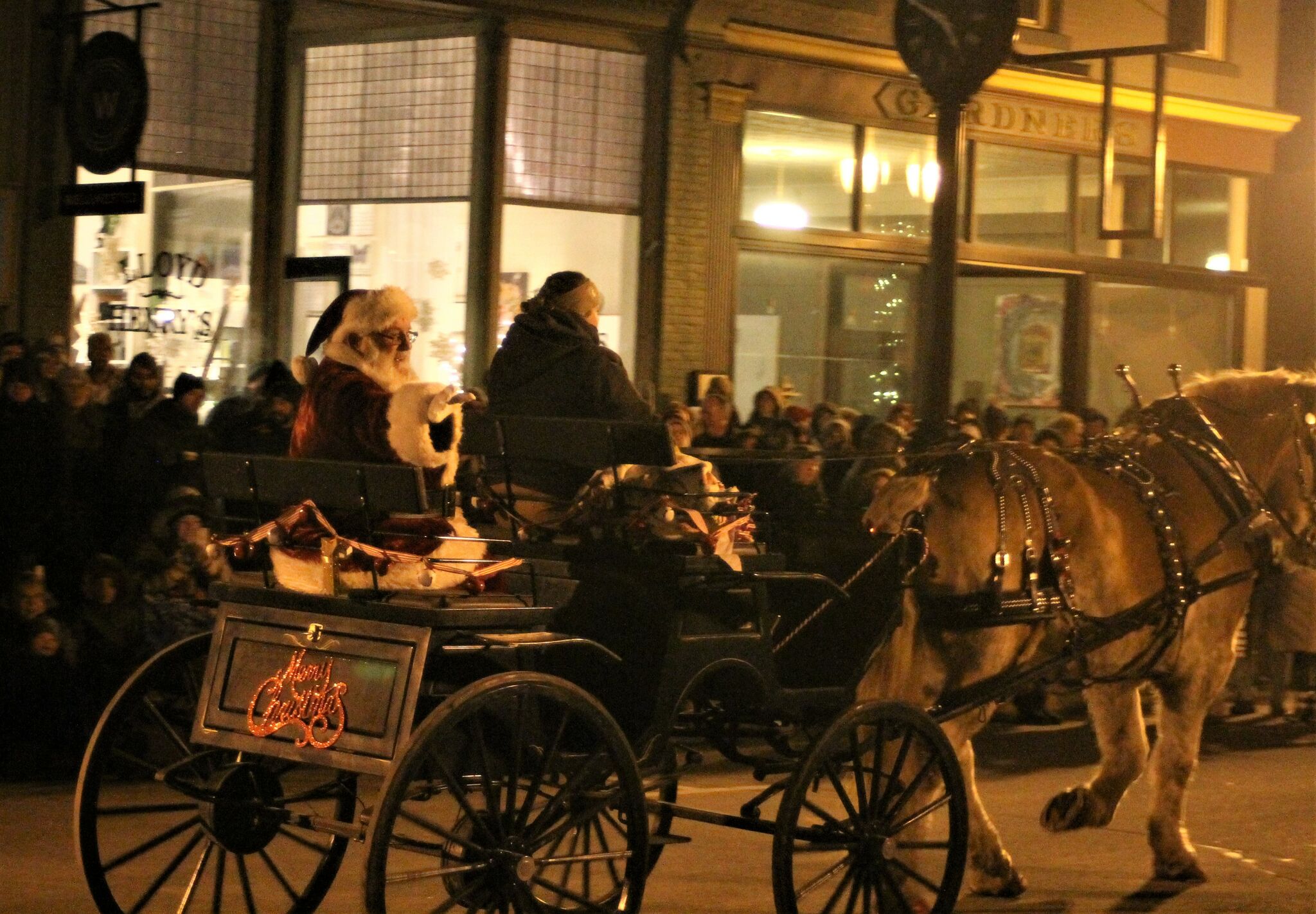 Manistee's Sleighbell Parade goes down River Street