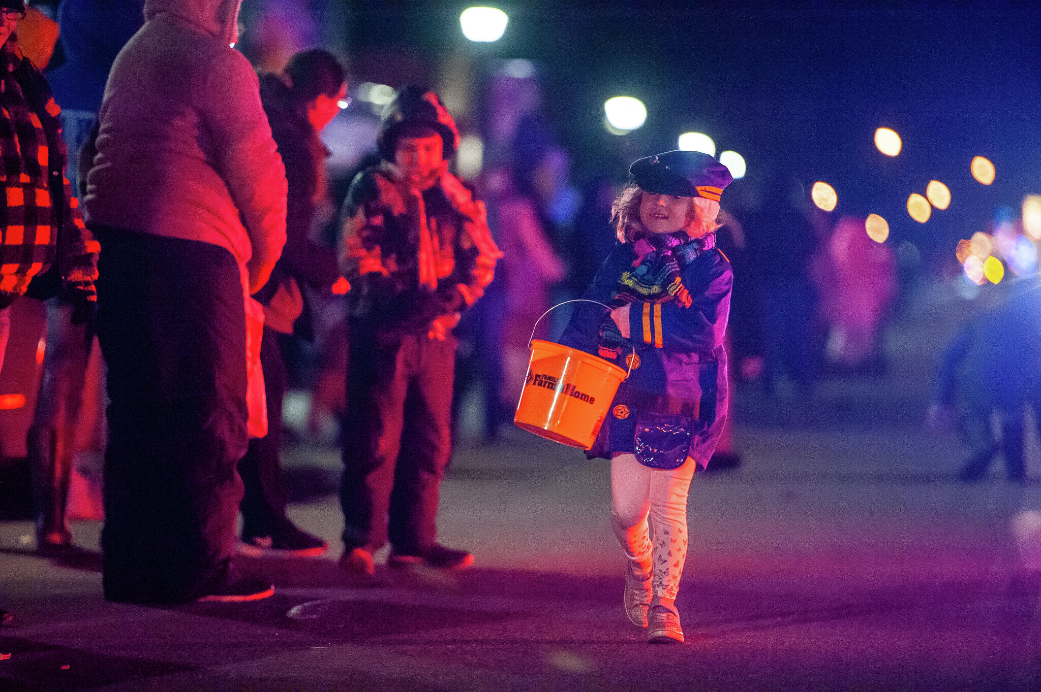 SEEN Gladwin Hosts Festival Of Lights Christmas Parade