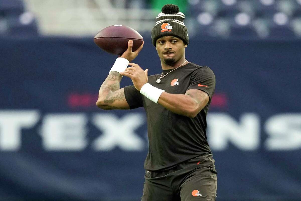 In the stands for Deshaun Watson's return: Boos, cheers and the subdued fan  reaction - The Athletic