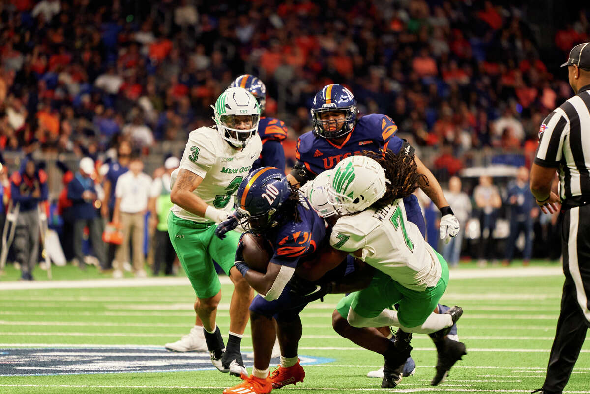 Over 41K Roadrunner Fans Fuel UTSA's 48-27 Win Over North Texas